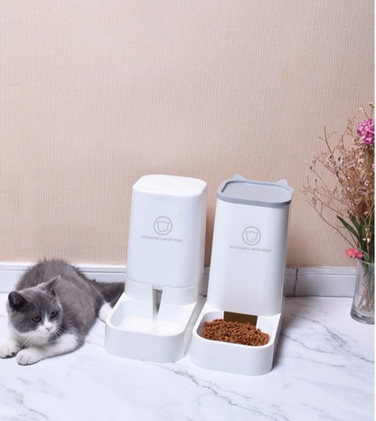 Pawsome Flow: Stylish & Earth-Friendly Pet Feeder/ Hydration Station